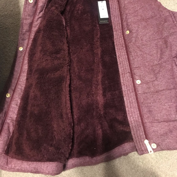 Banana Republic Super soft & warm vest - Picture 2 of 3